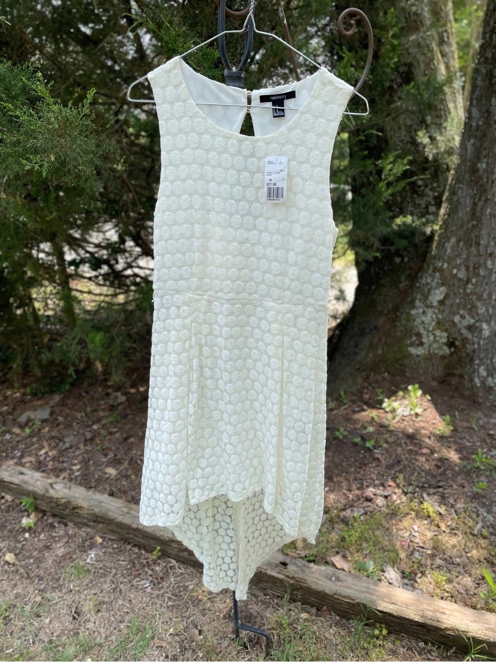 Forever 21 Cream Sleeveless High-Low Dynamite Dress